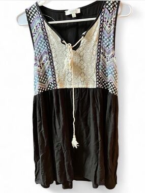 NWOT Umgee Mixed Media Boho Babydoll Dress Lace Geometric Size M